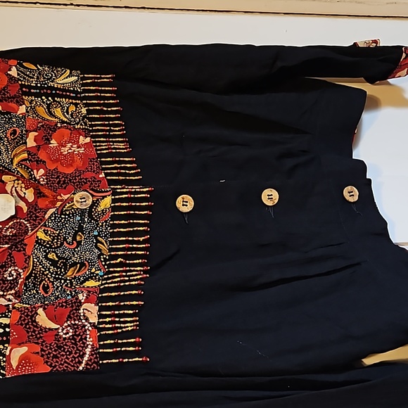 Carole Little ladies size 12 Blouses with beaded trim in black with red accents - Picture 2 of 7